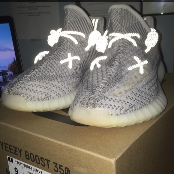 yeezy 350 v2 static non reflective